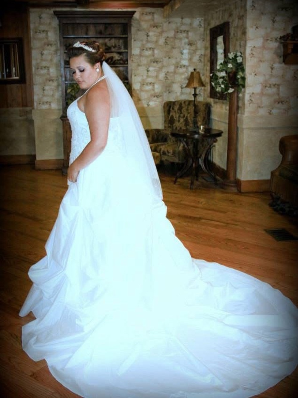 Strapless White Bridal Ballgown Wedding Dress 14W
